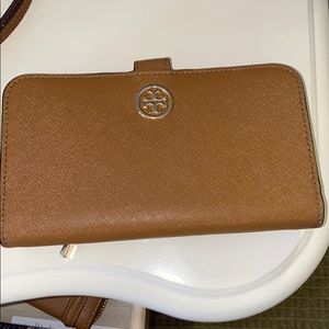 Tory Burch wallet